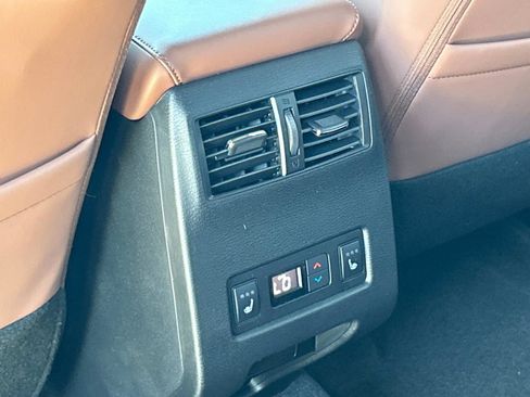 New 2025 Mitsubishi Outlander SEL image 23