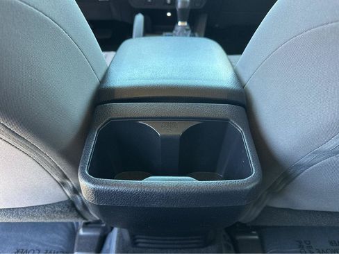 Used 2021 Toyota Tacoma SR5 RWD image 17