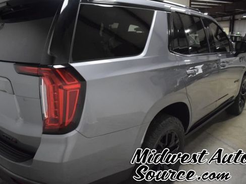 Used 2021 GMC Yukon AT4 w/ AT4 Premium Package AWD/4WD image 5