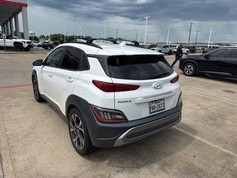 Used 2022 Hyundai Kona Limited FWD image 6