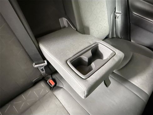 Used 2021 Toyota RAV4 XLE image 37