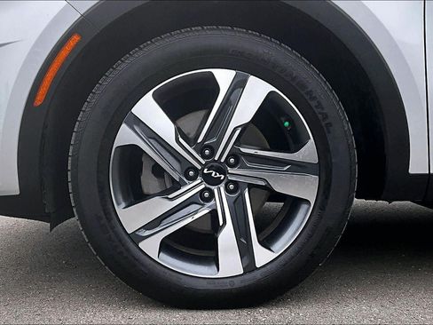 Used 2024 Kia Sorento EX AWD/4WD image 7