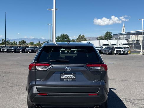Used 2025 Toyota RAV4 XLE Premium AWD/4WD image 4