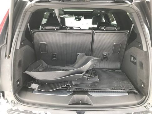 Certified 2023 Cadillac Escalade Premium Luxury w/ Performance Package image 21