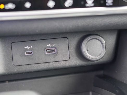 Used 2023 Nissan Rogue SV w/ SV Premium B Package FWD image 31