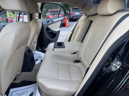 Used 2015 Volkswagen Jetta TDI SE image 30