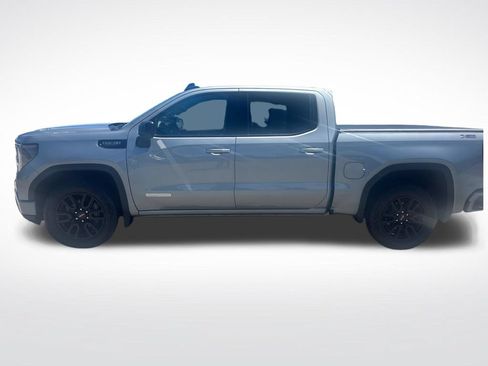 Used 2023 GMC Sierra 1500 Elevation w/ X31 Off-Road Package AWD/4WD image 2