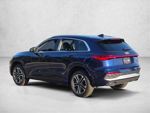 Certified 2025 Audi Q5 Premium w/ Convenience Package AWD/4WD image 7