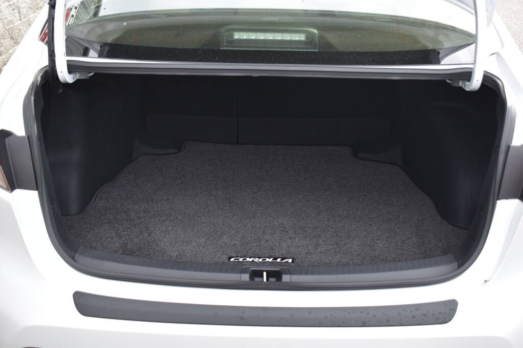 Certified 2026 Toyota Corolla SE w/ SE Premium Package FWD image 21