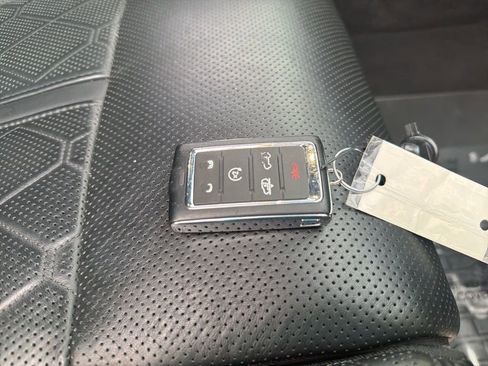 Used 2024 Jeep Grand Wagoneer L Series III image 28