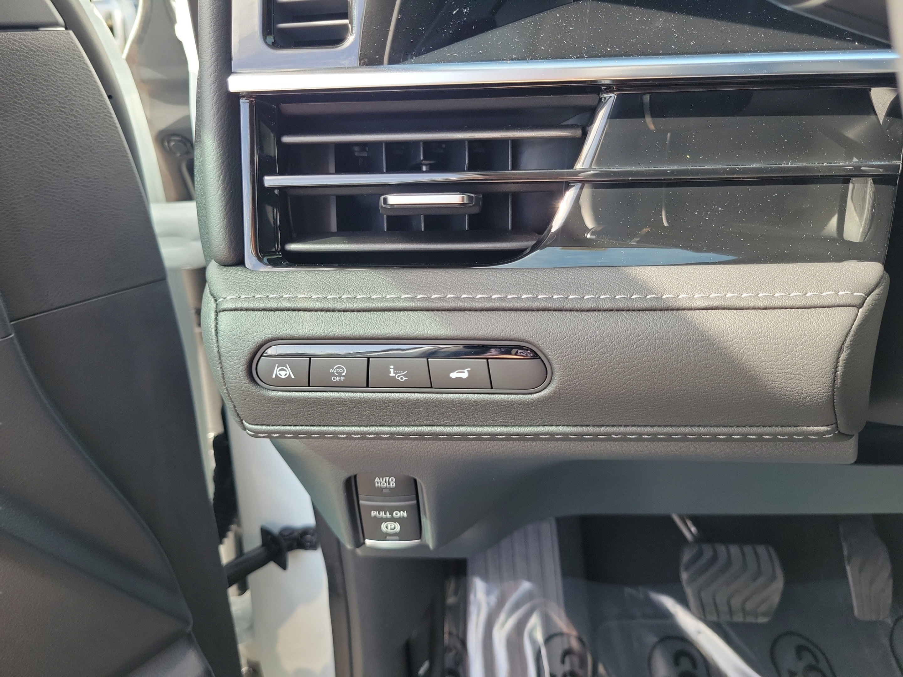 New 2027 INFINITI QX80 Luxe w/ Cargo Package AWD/4WD image 13