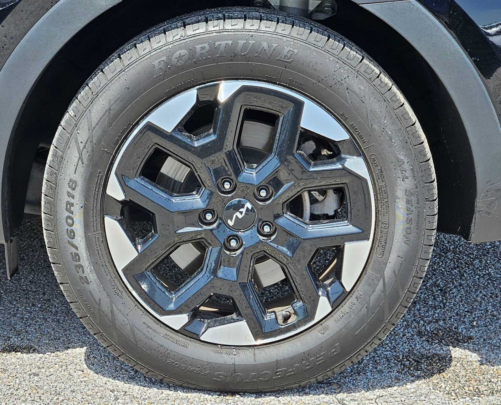 Certified 2024 Kia Sorento S FWD image 14