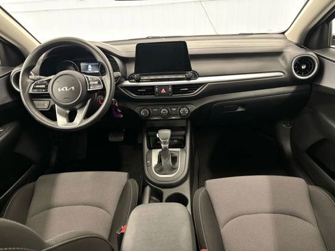 Used 2024 Kia Forte LXS FWD image 37
