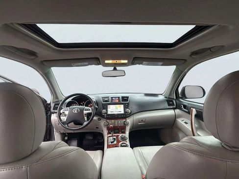 Used 2012 Toyota Highlander Limited image 9