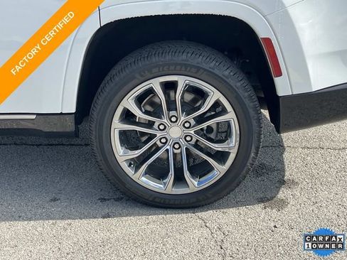 Certified 2023 Jeep Grand Wagoneer Series II AWD/4WD image 12
