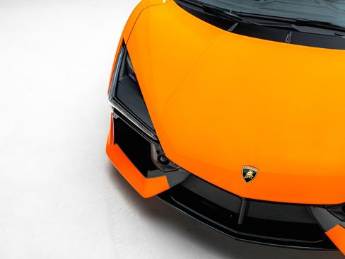 Used 2024 Lamborghini Revuelto AWD/4WD image 15