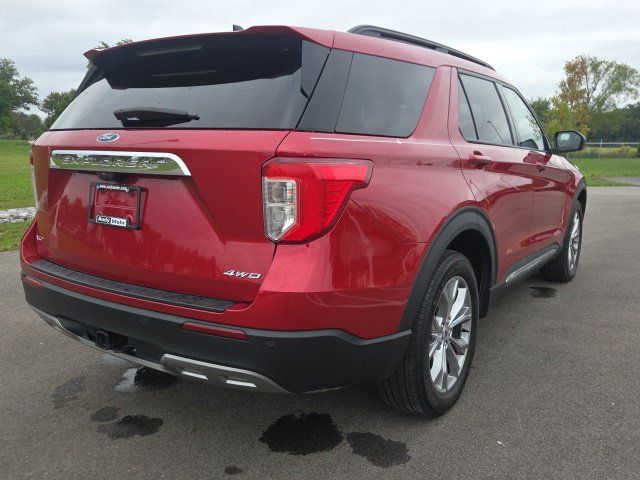 Used 2023 Ford Explorer XLT w/ Equipment Group 202A AWD/4WD image 7