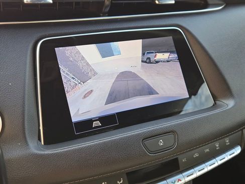 Used 2022 Cadillac XT4 Premium Luxury w/ Safety Alert Package FWD image 25