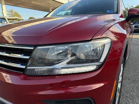 Used 2018 Volkswagen Tiguan SE AWD/4WD image 14