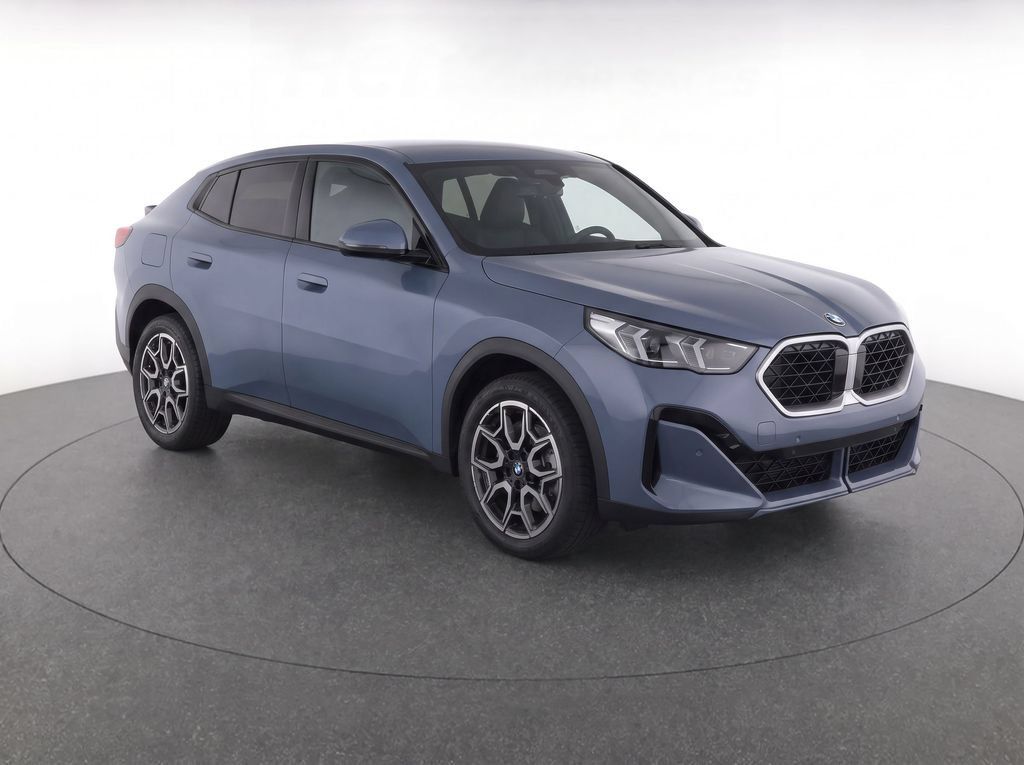 Certified 2025 BMW X2 xDrive28i AWD/4WD image 32