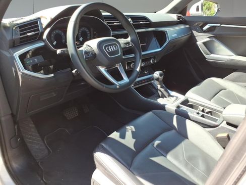 Used 2025 Audi Q3 2.0T Premium AWD/4WD image 9