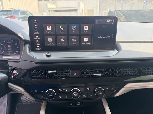 Used 2025 Honda Accord Touring image 17