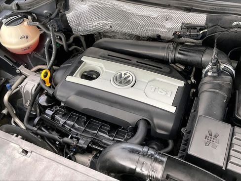 Used 2016 Volkswagen Tiguan SE FWD image 33