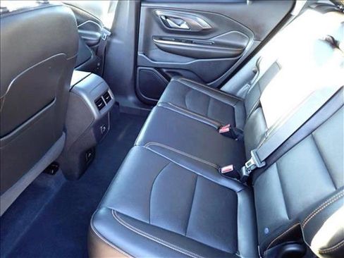 Used 2021 GMC Terrain SLT w/ Infotainment Package II image 10