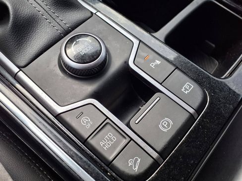 Used 2025 Kia Sorento SX FWD image 14