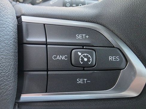 New 2026 Jeep Compass Latitude image 13