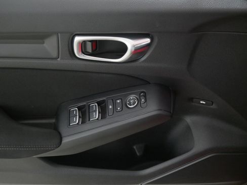 Used 2023 Honda Civic Sport image 19