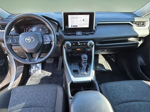 Used 2024 Toyota RAV4 XLE image 16