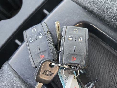 Used 2017 Chevrolet Silverado 1500 LT w/ Texas Edition image 33