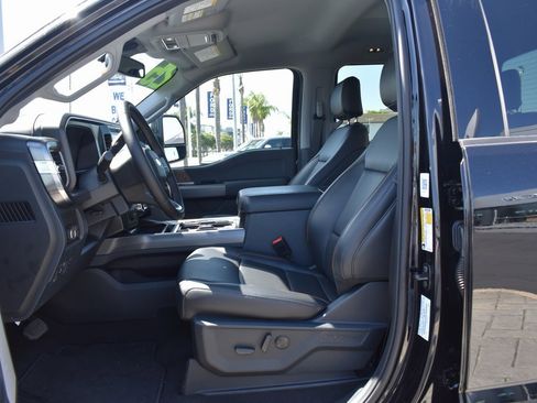 Used 2025 Ford F350 Lariat image 24