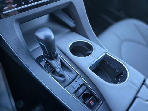 Used 2021 Toyota Avalon Limited w/ Advanced Safety Package image 14