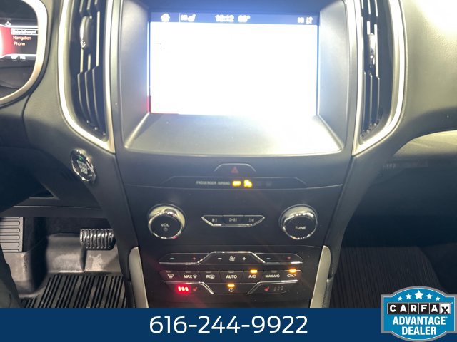 Used 2019 Ford Edge SEL w/ Equipment Group 201A AWD/4WD image 3
