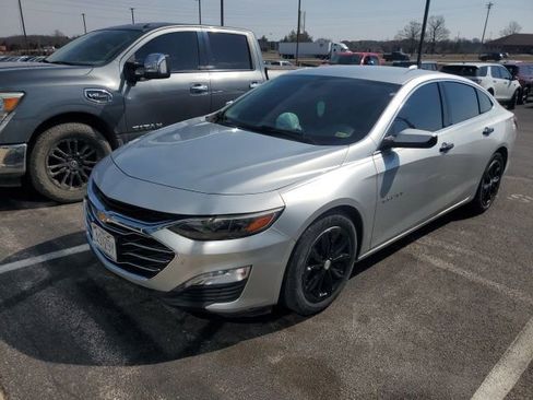 Used 2020 Chevrolet Malibu LT image 1