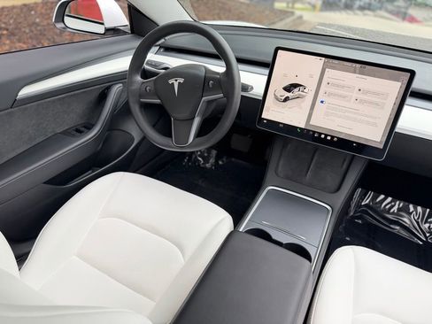 Used 2023 Tesla Model 3 Standard Range RWD image 41