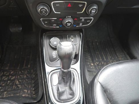 Used 2020 Jeep Compass Altitude image 15