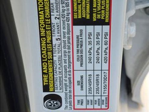 Used 2020 Toyota Camry SE w/ Sunroof Package FWD image 21