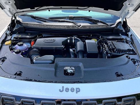 New 2026 Jeep Cherokee Limited AWD/4WD image 11