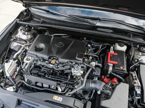 Used 2022 Toyota Camry SE FWD image 28
