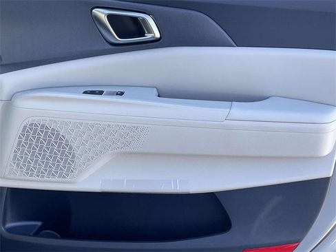 New 2026 Kia Carnival SX image 12