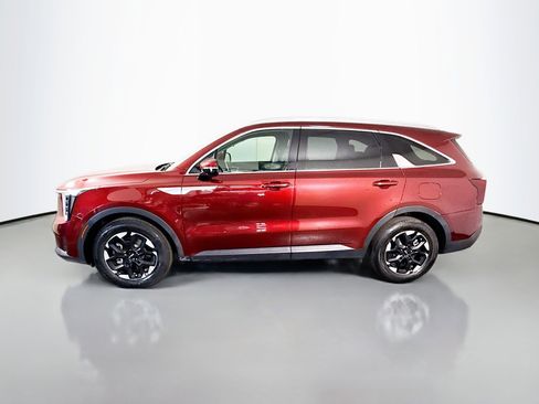 Used 2024 Kia Sorento S FWD image 6