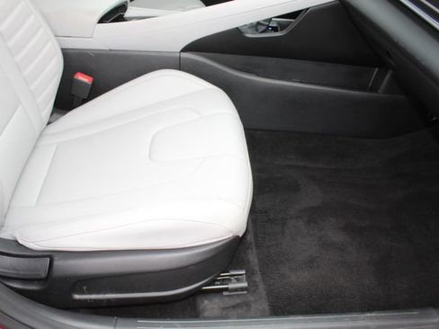 Used 2024 Hyundai Elantra Limited FWD image 14