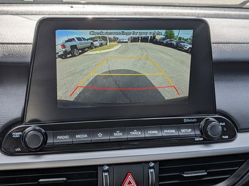 Used 2021 Kia Forte LXS FWD image 23