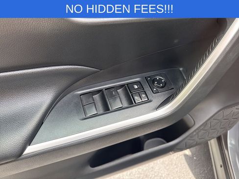 Used 2022 Toyota RAV4 LE FWD image 21