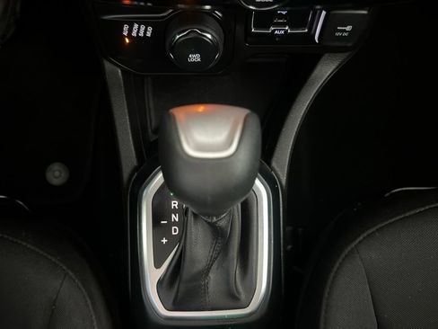 Used 2021 Jeep Renegade Latitude AWD/4WD image 58