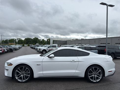 Used 2021 Ford Mustang GT Premium RWD image 8
