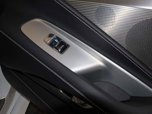 Used 2023 Chevrolet Corvette Stingray Preferred Cpe w/ Z51 Performance Package RWD image 58